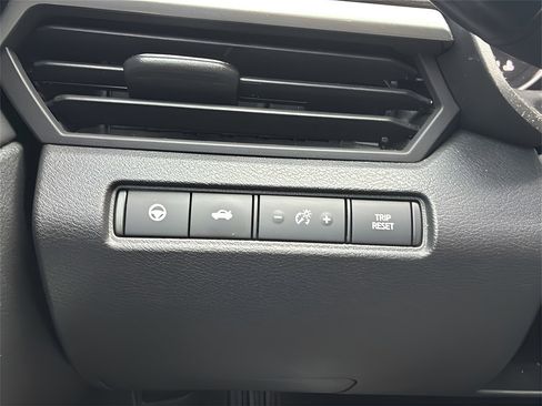 Used 2023 Nissan Altima 2.5 SV w/ SV Premium Package image 23