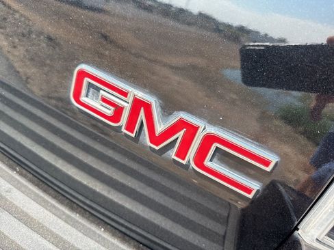 Used 2008 GMC Yukon XL Denali image 8