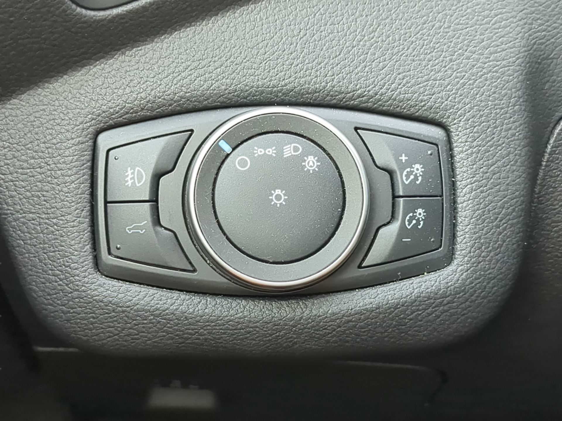 Used 2019 Ford Escape SEL FWD image 64
