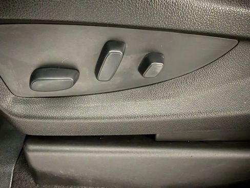 Used 2018 Chevrolet Silverado 1500 LT w/ Texas Edition image 26