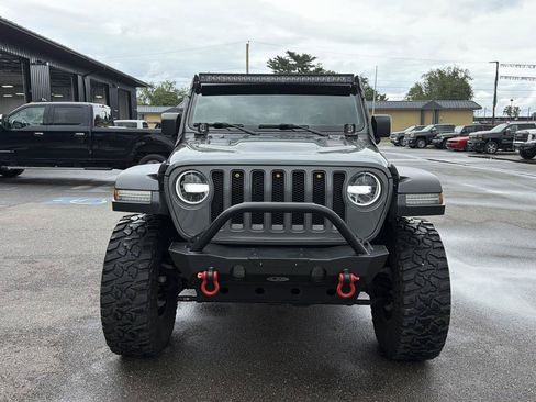 Used 2018 Jeep Wrangler Unlimited Rubicon AWD/4WD image 2