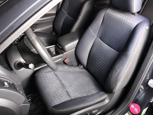 Used 2017 Nissan Altima 2.5 SV image 3