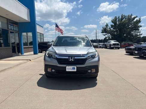 Used 2017 Honda Ridgeline RTL-T image 2