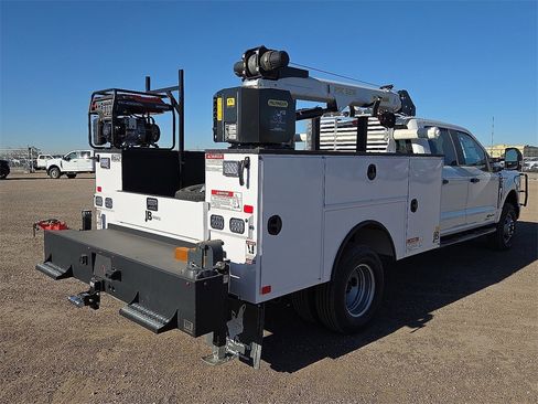 New 2025 Ford F350 XL w/ XL Chrome Package image 6