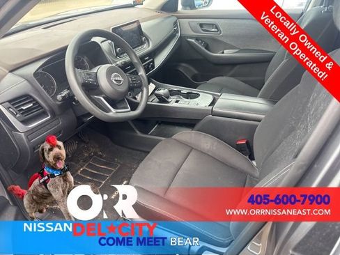 Used 2023 Nissan Rogue S FWD image 3