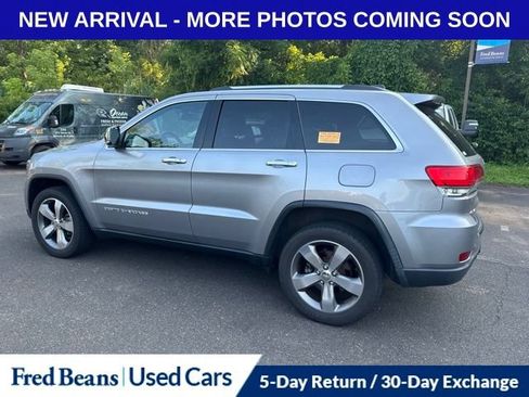 Used 2015 Jeep Grand Cherokee Limited w/ Trailer Tow Group IV AWD/4WD image 4