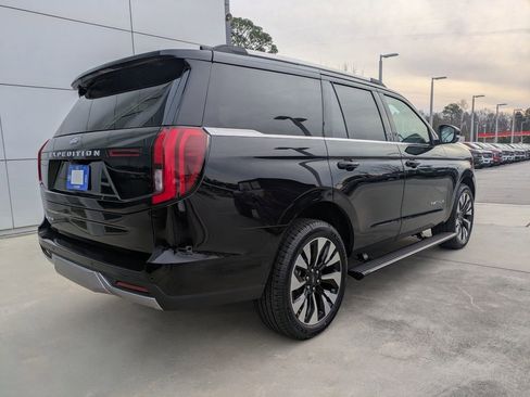 New 2026 Ford Expedition Platinum w/ Driver's Package image 4