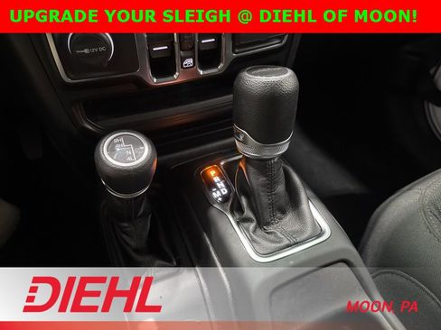 Certified 2021 Jeep Gladiator Willys image 29