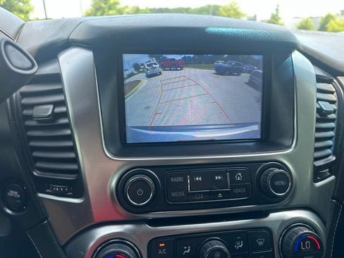 Used 2020 Chevrolet Tahoe LT w/ Luxury Package AWD/4WD image 7