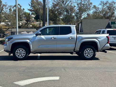 Used 2024 Toyota Tacoma SR5 AWD/4WD image 2