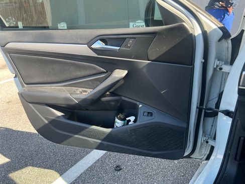 Used 2019 Volkswagen Jetta S FWD image 4