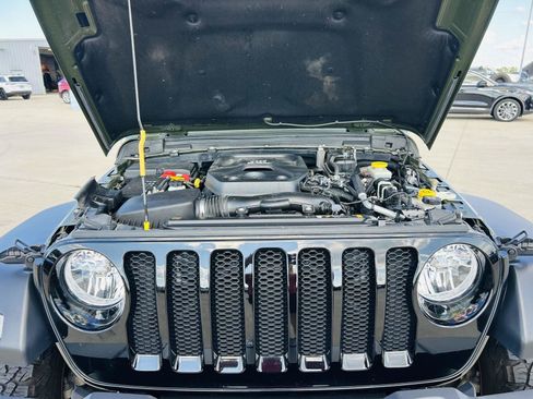 Used 2022 Jeep Wrangler Unlimited Sport AWD/4WD image 35