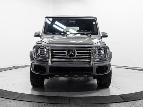 Used 2025 Mercedes-Benz G 550 image 2