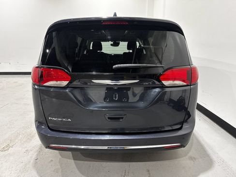 Used 2020 Chrysler Pacifica Touring w/ Advanced Safetytec Group FWD image 28