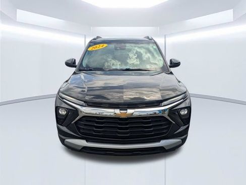 Used 2024 Chevrolet TrailBlazer LT w/ Convenience Package FWD image 8