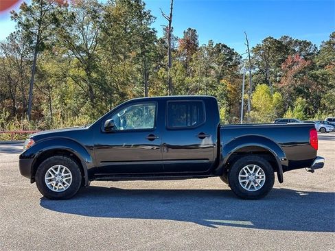 Used 2019 Nissan Frontier SV image 5