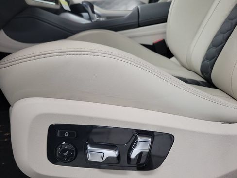 New 2026 BMW X5 M Competition w/ Executive Package AWD/4WD image 15
