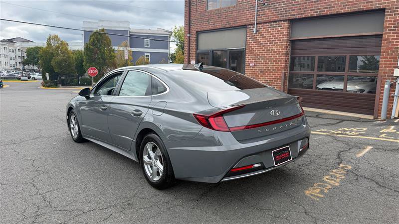Used 2020 Hyundai Sonata SE w/ Cargo Package FWD image 14