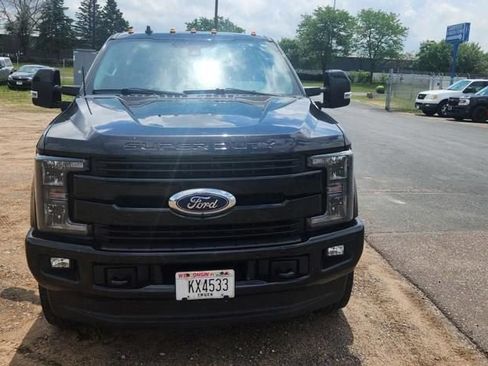 Used 2019 Ford F250 Lariat w/ Lariat Ultimate Package AWD/4WD image 2