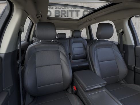 New 2026 Lincoln Nautilus Premier w/ Equipment Group 102A AWD/4WD image 10