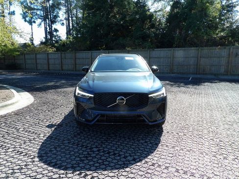 New 2026 Volvo XC60 B5 Core w/ Climate Package image 2