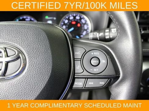 Used 2022 Toyota RAV4 XLE Premium AWD/4WD image 23