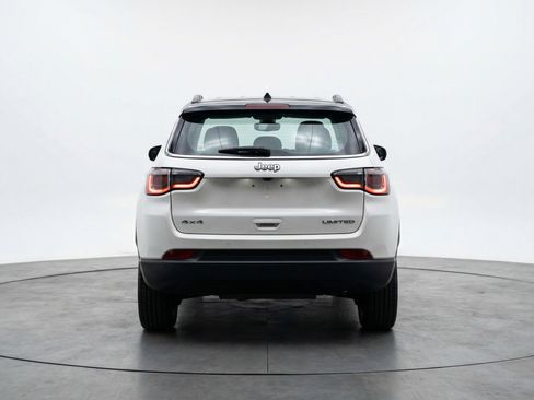 Used 2025 Jeep Compass Limited image 7