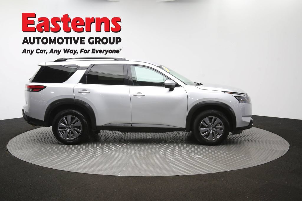 Used 2025 Nissan Pathfinder SV FWD image 49