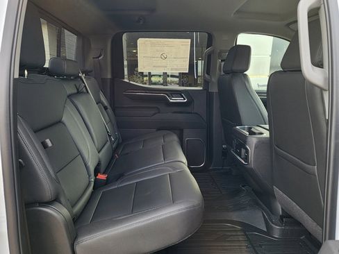 New 2026 GMC Sierra 1500 SLT image 43