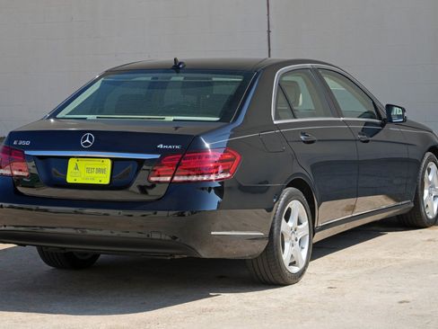 Used 2014 Mercedes-Benz E 350 4MATIC Sedan image 50