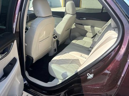 Used 2023 Buick Envision Avenir AWD/4WD image 10