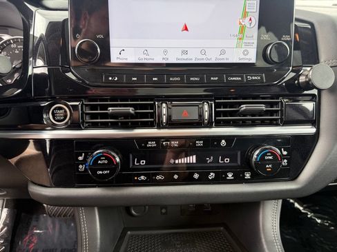 Used 2023 Nissan Pathfinder Platinum AWD/4WD image 31