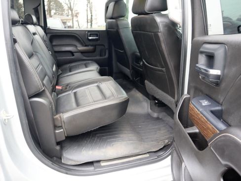 Used 2019 GMC Sierra 2500 Denali w/ Duramax Plus Package image 18