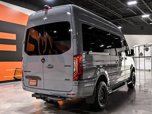 Used 2023 Mercedes-Benz Sprinter 2500 image 6