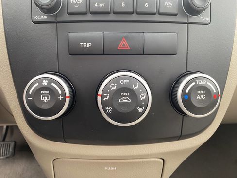 Used 2008 Kia Spectra EX image 27