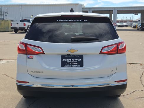 Used 2018 Chevrolet Equinox LT FWD image 6