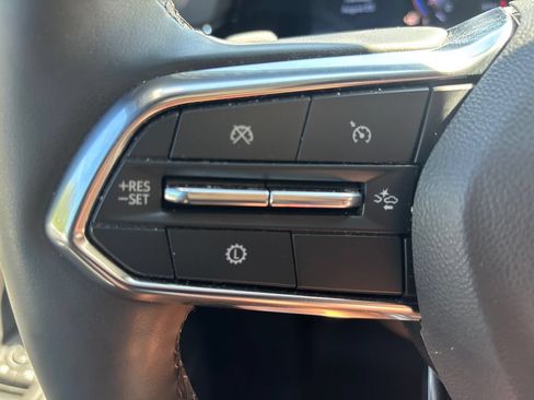 Used 2025 Chevrolet Suburban Premier AWD/4WD image 22