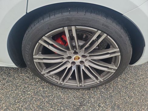 Used 2017 Porsche Macan GTS image 22