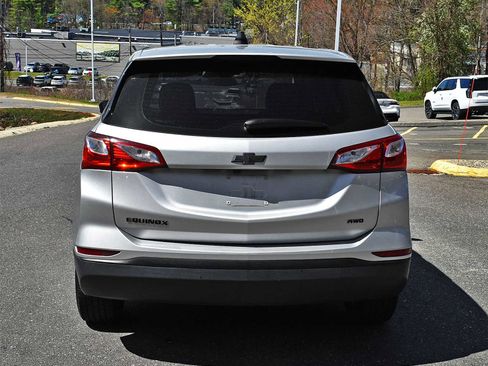 Used 2021 Chevrolet Equinox LS AWD/4WD image 7