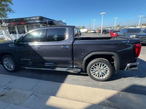 Certified 2022 GMC Sierra 1500 SLT w/ SLT Convenience Package image 5