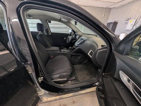 Used 2015 Chevrolet Equinox LS FWD image 25