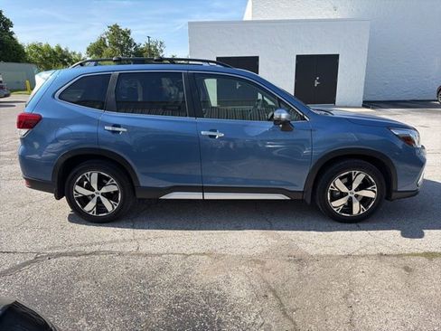 Used 2019 Subaru Forester Touring AWD/4WD image 5