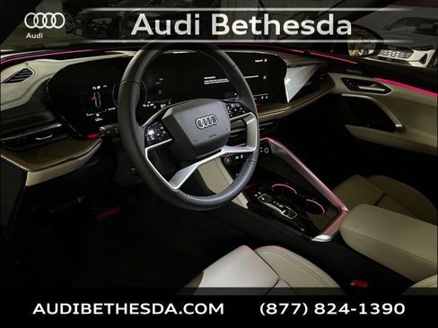 New 2025 Audi Q5 Prestige image 12