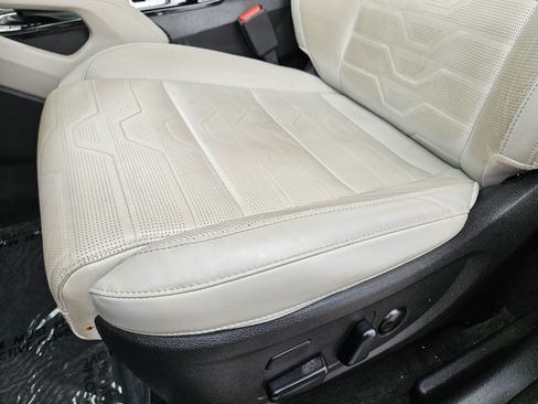 Used 2022 Kia Telluride SX w/ SX Prestige Package AWD/4WD image 8