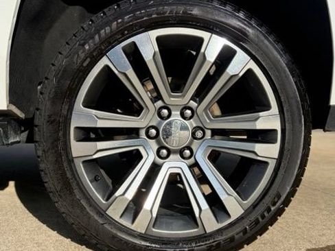 Used 2020 GMC Yukon XL Denali w/ Open Road Package RWD image 11