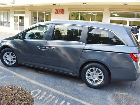 Used 2013 Honda Odyssey EX image 7