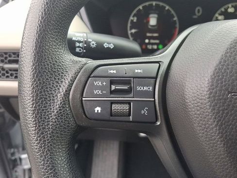 Used 2025 Honda HR-V LX image 21