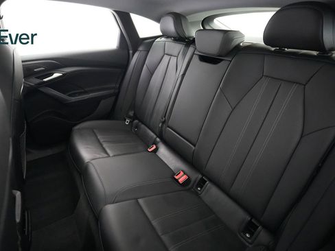 Used 2025 Audi A6 e-tron Premium Plus w/ Premium Plus RWD image 24