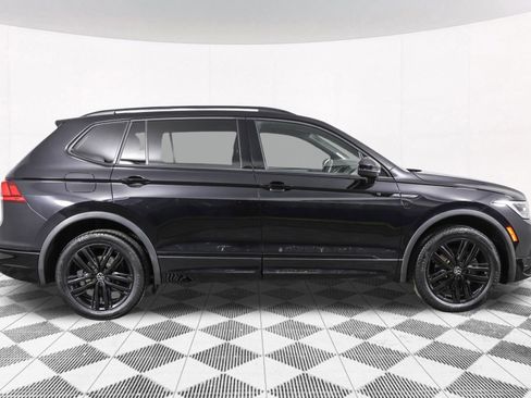 Used 2022 Volkswagen Tiguan SE R-Line image 15