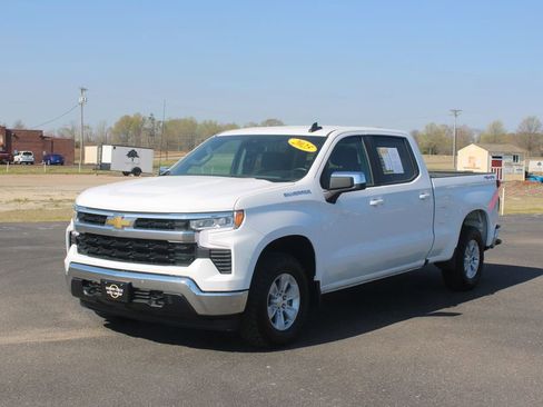 Used 2025 Chevrolet Silverado 1500 LT w/ Work Truck Package AWD/4WD image 4